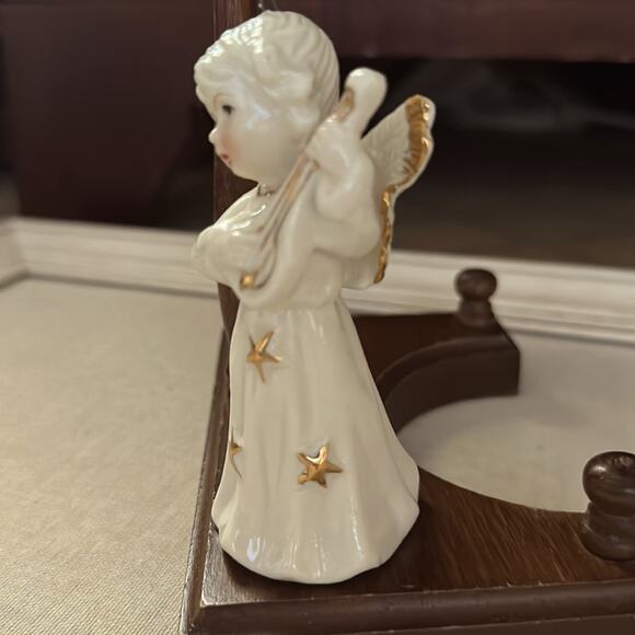 Vintage Ivory porcelain little angel girl with gold stars and a lyre - Picture 5 of 7